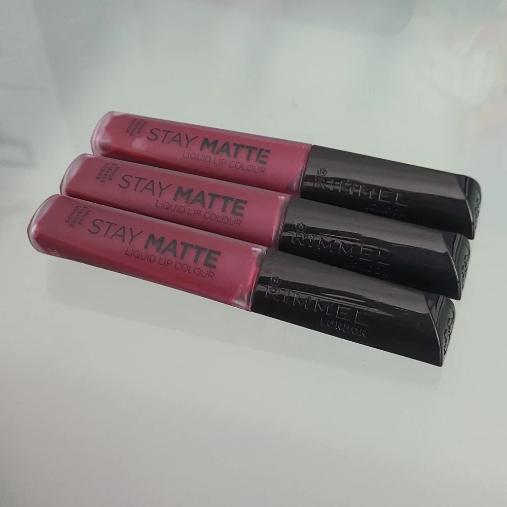 3 Rimmel Stay Matte Lipstick 810